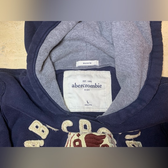 Abercrombie Kids Sweatshirts EUC - Picture 5 of 9
